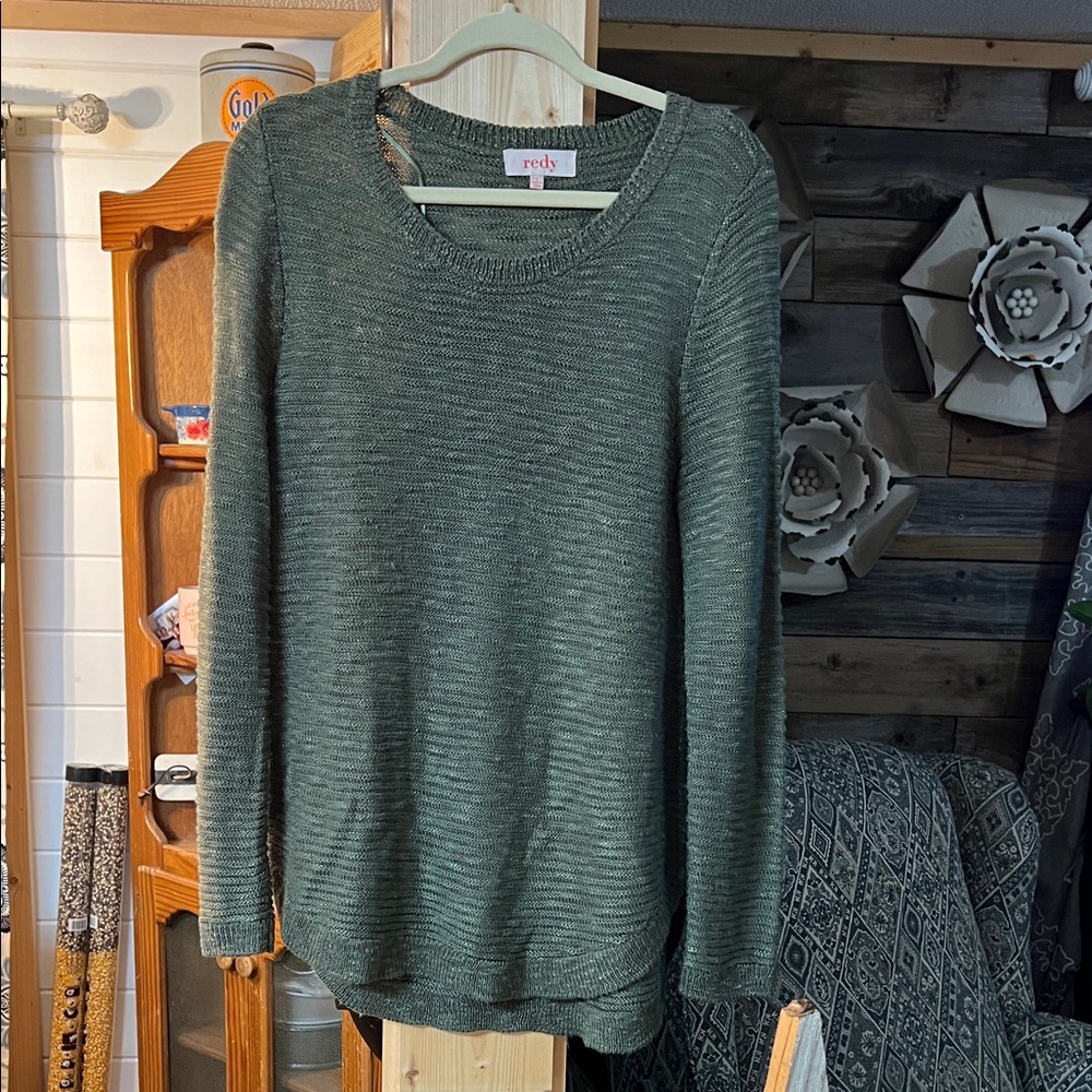 Red Women's Green Crew Neck Sweater